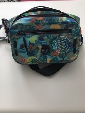 BOTE Highwater Belt Pack Teal Tropical